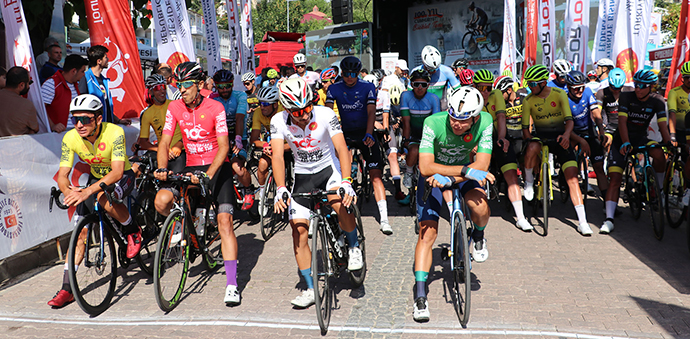 100. Yıl Cumhuriyet Bisiklet Turu Havza’dan Samsun’a Başladı
