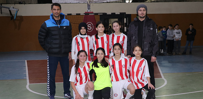 Futsal Yıldız Kızlar Samsun İl Birinciliği Müsabakaları Devam Ediyor