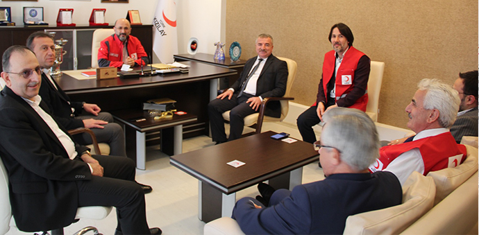 Havza Belediye Başkanı Özdemir Ve Ak Parti İlçe Başkanı Kayan’dan Kızılay’a Ziyaret