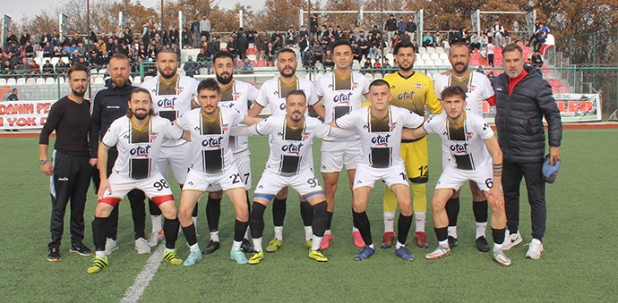 HAVZA BELEDİYE SPOR EVİNDE FARKLI KAYBETTİ