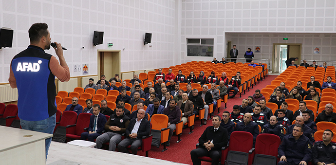 Havza Kamu Personeline Yönelik Deprem Eğitimi Verildi