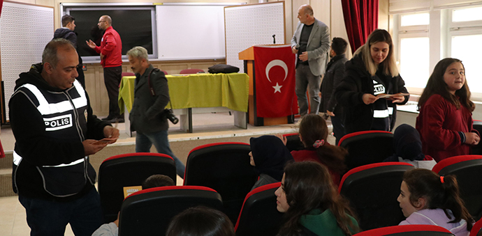 Havza’da TDP Tarafından Dijital Oyun Bağımlılığı Semineri