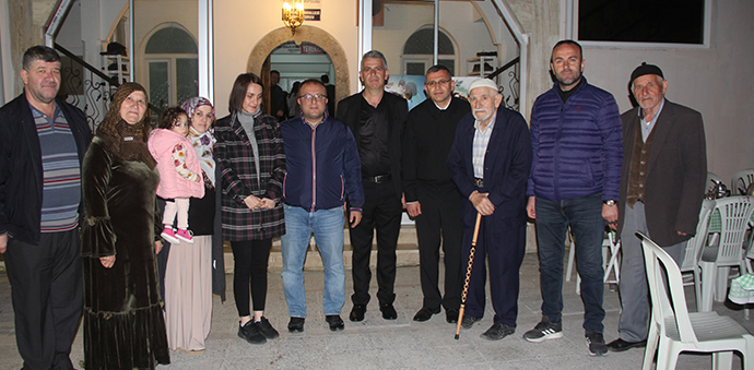 Şeyhsafi Muhtarı Ergin, İftar Programı Düzenledi