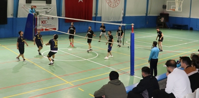 29 Ekim Cumhuriyet Bayramı Voleybol Halk Turnuvası başladı
