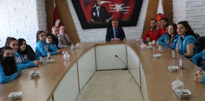 Başarılı Öğrencilerden Havza Belediye Başkanı Özdemir’e Teşekkür