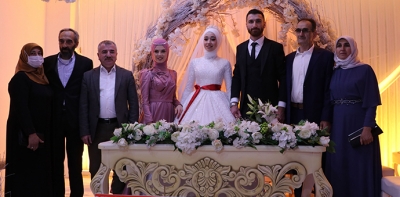 Başkan Özdemir Gedik Ve Turgut Ailesinin Mutluluklarına Ortak Oldu