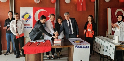Final Eğitim Kurumlarından 100. Yıl Kutlaması