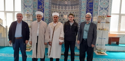 İmam Hatip Öğrencileri, Cuma Namazı Kıldırdı