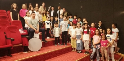 Kaymakam Yılmaz’dan Çocuk Korosuna Ziyaret