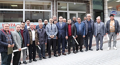 Havza Kaymakamı Ayvat Havza Muhtarları Derneğini ziyaret etti