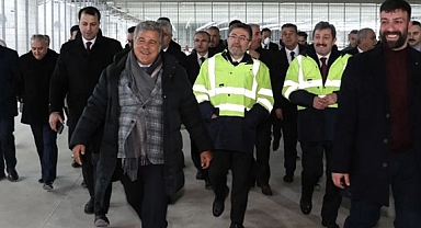 Tarım ve Orman Bakanı Yumaklı'dan Keneviro Firmasına Ziyaret