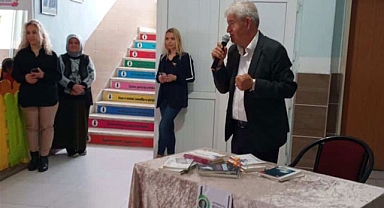 100. Yıl İlkokulu'nda Öğrencilerle Yazar Buluşması