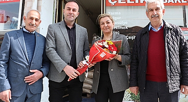 Havza'nın Tek Kadın Muhtarına 8 Mart Kutlaması