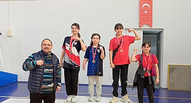 Küçük Kızlar Bilek Güreşi İl Birinciliği sona erdi