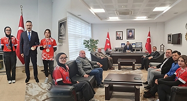 Türkiye Şampiyonu ve Üçüncüsünden Havza Kaymakamı Ayvat'a Ziyaret
