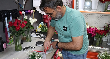 Anneler Günü'nde Havza'da Çiçekçiler Yoğunluk Yaşandı