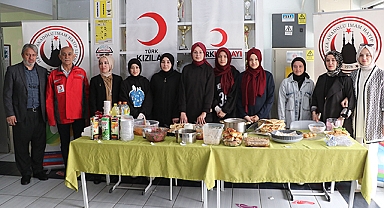 Havza Anadolu İmam Hatip Lisesinden Kızılay Yararına Kermes