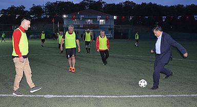 Havza'da Veteranlar Futbol Maçı