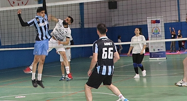 Havza'da Voleybol Halk Turnuvası Başladı