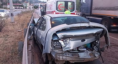 Havza'da Tır ile Otomobil Çarpıştı: 6 Yaralı