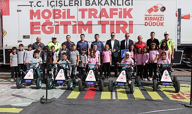 Mobil Trafik Eğitim Tırı Havza’da Öğrencilerle