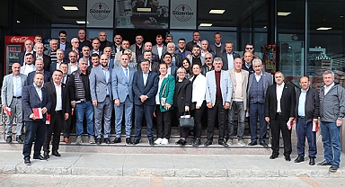 Havza’da Muhtarlar Yemekte Bir Araya Geldiler