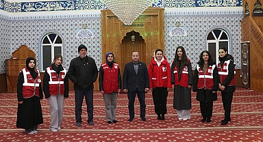 Genç Kızılay Havza Gönüllülerinden Cami Temizliği