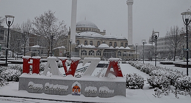 Havza'da Kar Yağışı Etkili Oluyor