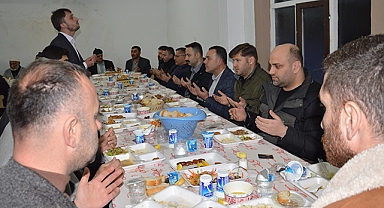 Mustafa Ayvat, Ekinpınarı Mahallesi’nde İftar Programına Katıldı