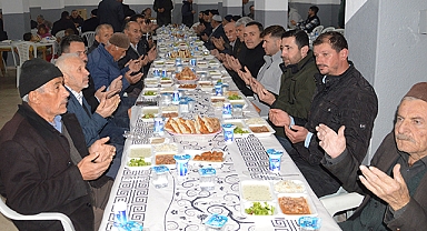 20 Yıllık İftar Geleneği: Mahalle Sakinleri Ramazan’ı Birlikte Yaşıyor