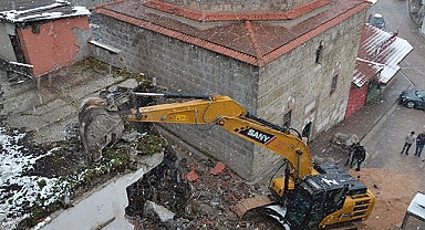 Kaçak İş Yeri Yıkıldı: Havza Belediyesi Harekete Geçti