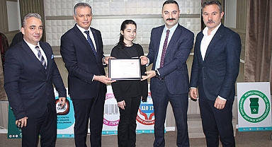 Tüketici Haftası'nda Samsun İl Birincisi Duru Bolat’a Ödül