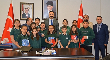 Havza’da 23 Nisan Coşkusu: Koltuklar Miniklere Emanet
