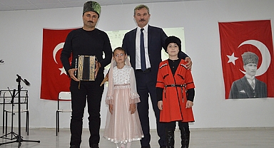 Havza’da “Ailem Sahnede” Etkinliği Büyük Katılım ve Coşkuyla Gerçekleşti