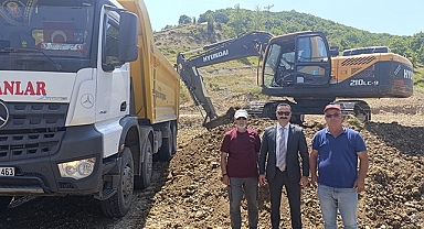 Kaymakam Ayvat’tan Boyalıca Mahallesi’ne Yapılan Çocuk Parkına Yerinde İnceleme