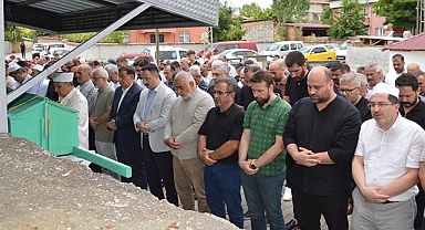 Taşan Ailesinin Acı Günü: Saadet Taşan Son Yolculuğuna Uğurlandı