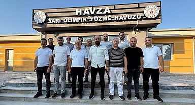 AK Parti İlçe Başkanlığından Yarı Olimpik Yüzme Havuzuna ziyaret