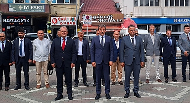 Öğrenciler ve Öğretmenler İçin İlk Ders Zili Çaldı