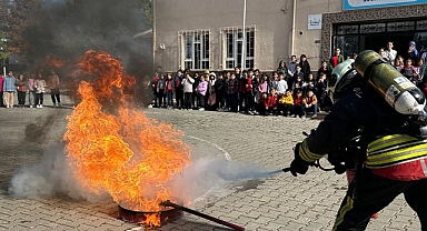 Havza 100. Yıl İlkokulu'nda Öğrenciler Deprem ve Yangına Hazırlandı