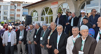 Havza'nın Umre Kafilesi Dualarla Yola Çıktı