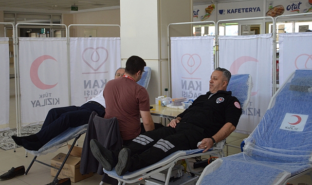 Sağlık Çalışanları Kolları Sıvadı, 20 Ünite Kan Bağışlandı