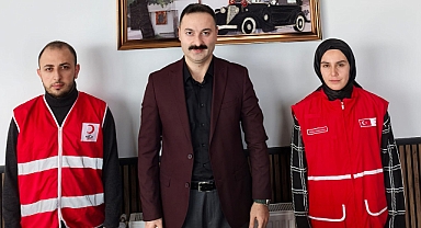 Genç Kızılay'dan Kaymakam Ayvat'a 'Hayırlı Olsun'