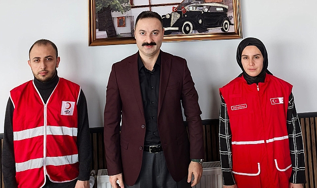 Genç Kızılay'dan Kaymakam Ayvat'a 'Hayırlı Olsun'