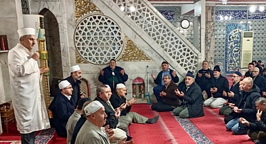 Havza'da Kutsal Yolculuk Heyecanı: 30 Umreci Dualarla Uğurlandı