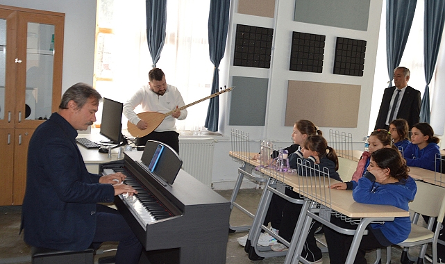 Milli Mücadelenin Tanığı Okulda Açılan Bilim Ve Sanat Atölyeleri Geleceğe Işık Oluyor