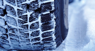 Kar Bastırdı Fiyatlar Arttı: İşte 2026 Kış Lastiği Tarifesi