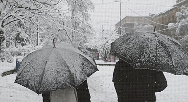 Samsun'a Son Dakika Uyarısı: Kar Kapıya Dayandı, Saat Verildi!