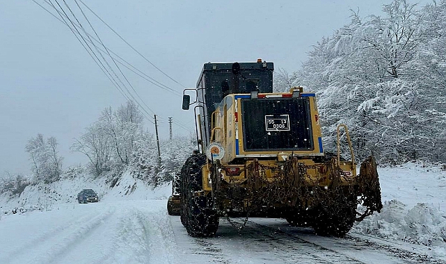 Samsun'da Kar Mücadelesi: 575 Yol Açıldı, 9 Mahallede Çalışma Sürüyor