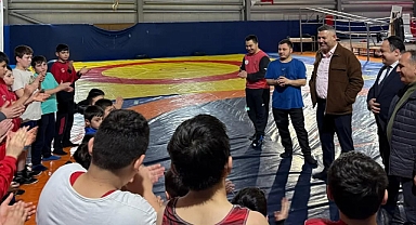 Samsun'un O İlçesinde Dünya Şampiyonu veya Başpehlivana Olana 