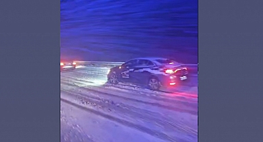 Samsun Yolunda Kar Yağışı: Trafik Durma Noktasına Geldi!